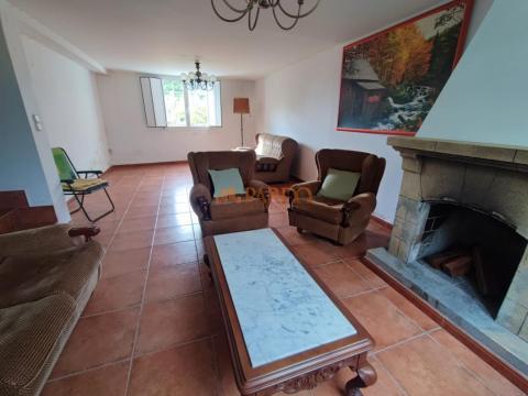 Casa con terreno en O Couto