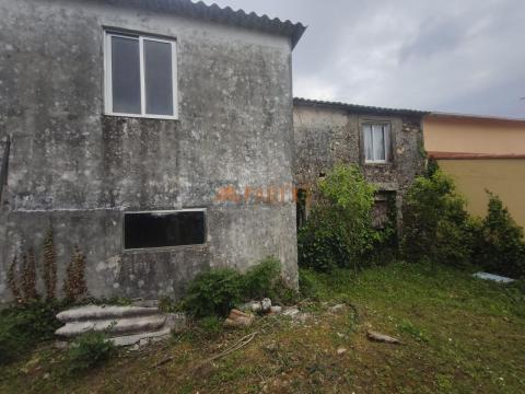 Casa de 100 m<sup style='color: #000;'>2</sup> en Pedroso.