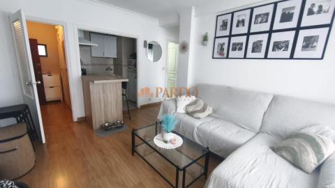 Apartamento en Caranza (Ferrol) de dos habitaciones y 1 baño, con ascensor
