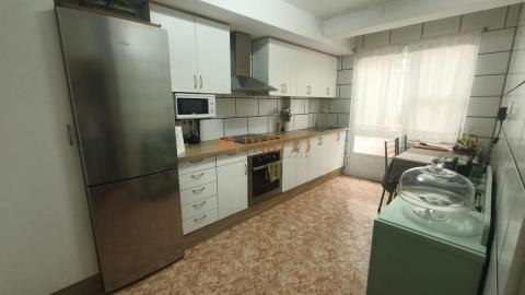 Piso primero sin ascenso en zona Alto del Castaño (Narón)